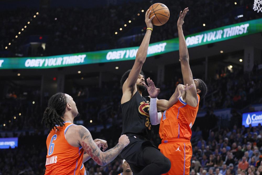 其核心中场 其核心中场