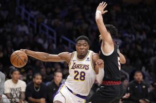 赛季的表现 赛季的表现